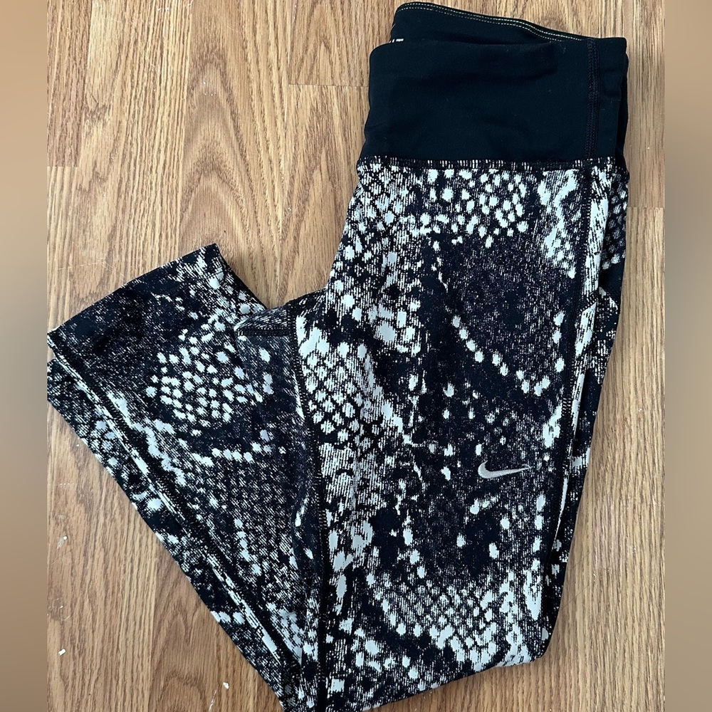 Nike Black and White Snake Print Leggings